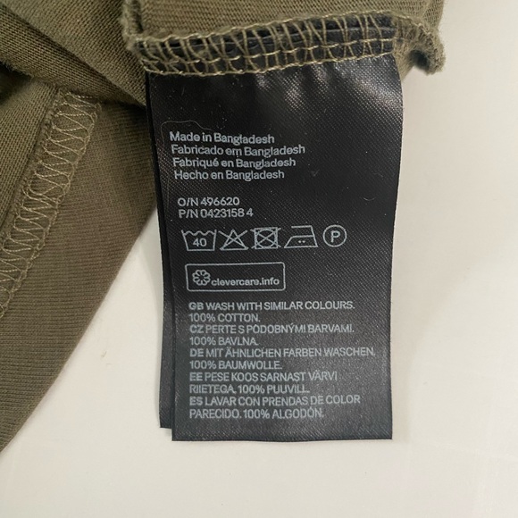 H&M Men’s T-shirt with a Asymmetric Zipper Shirt khaki green size S - Picture 5 of 12